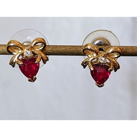 Red Crystal Heart Rhinestone Bow Gold Tone Stud Earrings - Picture 1 of 4